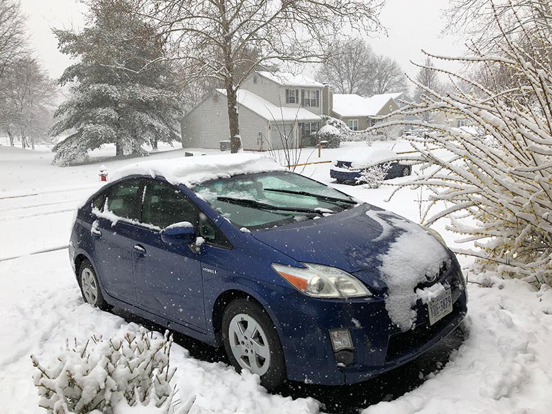 prius in snow